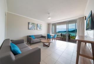 Port Views On Airlie 1 Bedroom - 7