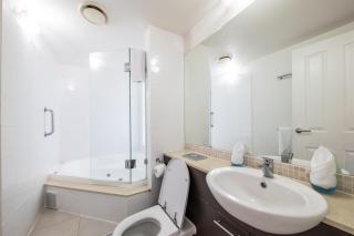 Port Views On Airlie 1 Bedroom - 2