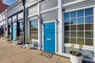 Steps to Restaurants and Shops! Dtwn Marshall Apt - 7