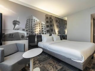 Novotel Duesseldorf Airport - 4