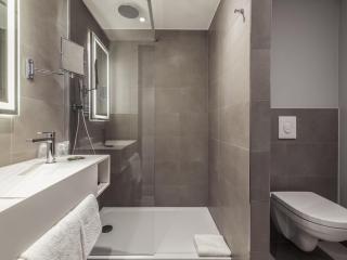 Novotel Duesseldorf Airport - 1