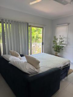 Cairns Coral Oasis - Holloways Beach - 2