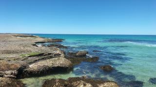 5 mins to Lake Macquarie, 30 to Hunter Wineries - 3