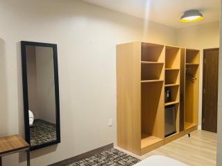 Best Western Plus Pearland/Houston Medical Center Hotel - 8