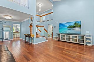 Spacious 4BR Family Retreat w Private Pool - 8