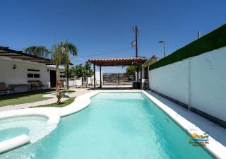 Incredible in-town pool house with BBQ area - 1