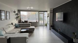 Modern & Cozy Cologne Apartment with Fireplace & Balcony - 0