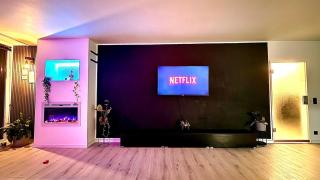 Modern & Cozy Cologne Apartment with Fireplace & Balcony - 8