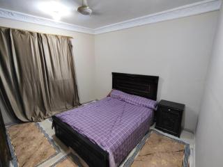 شقه مفروشه جميله جدا بموقع متميز 13 - 4