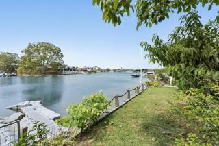 Water Front, BBQ Terrace & Work Space Sleep 6 ppl - 3