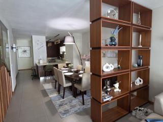 Chic poolside haven 3BR steps from the beach - 2