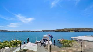 'Waterfront Studio' by HolidayCo - Blackwall - 4