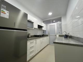 4BR Primer piso, vista a parque con piscina - 6