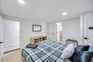 Cozy Lower Level Apt Retreat! - 9