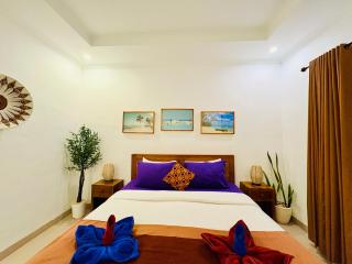 spacious bedroom close to Canggu beach - 9