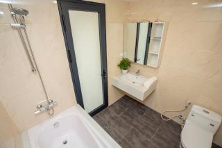 Sumitomo Apartment on Linh Lang Street - Hanoi - 5