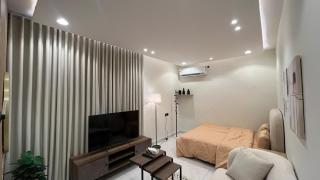 استديو مرتب تسجيل ذاتي - 5