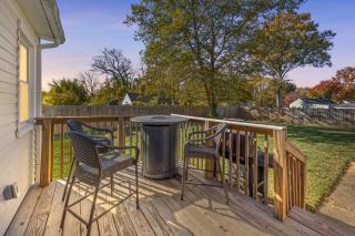 Cozy 2BR Home Near Downtown w Backyard & Parking - 9