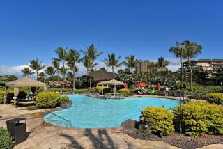 Honua Kai 1024 · HK 1024 Updated Beachfront Luxury Condo w Pool - 4
