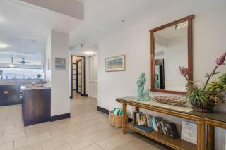 Sands of Kahana 354 · SK 354 Updated Maui OceanFront 2BD w Ocean - 4