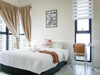 Urban Seaview Home - 9