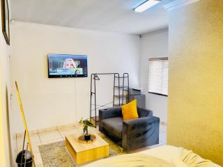 Genza Guesthouse in Pretoria - 4