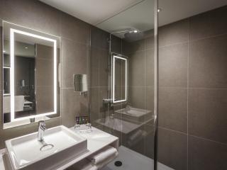 Novotel Cambridge North - 9