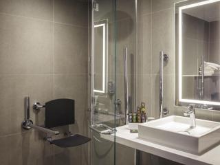 Novotel Cambridge North - 8