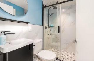 Stylish 2 Bedroom Auckland City Retreat - Air-Con & Balcony - 6