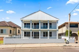 Executive family house w/ 5BR - 5