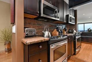 Mahana 1008 · MA 1008 Luxury BeachFront Condo - 6