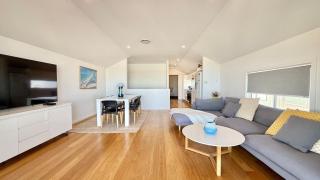 Oceanside Oasis at Caves Beach Villas - 7