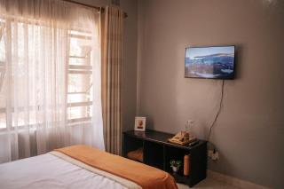 Nate's Nest by The Pause - 4