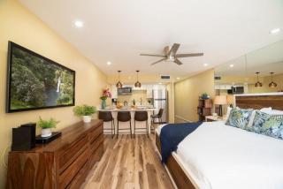 Royal Kahana 317 · RK 317 Remodeled BeachFront Studio w Ocean Vi - 7