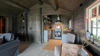 Renovated Cottage With Sea Views In Kjeldebotn - 3