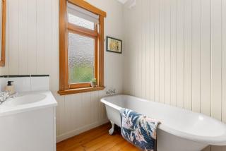 Cabbage Tree Cottage - 9