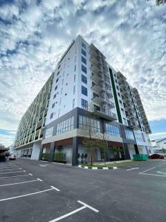 Stay66 Gala 3 Rooms near Airport - 2