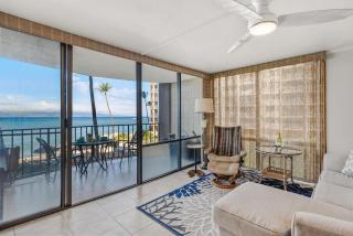 Valley Isle 304 · VI 304 Beautifully Decorated OceanFront Condo - 5