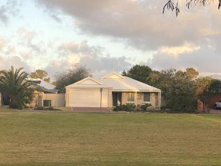 Dalyellup Family Holiday Home - 9