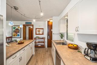 Eldorado E204 · EL E204 Lanai with View Pool AC Beach Cabana Gym - 5