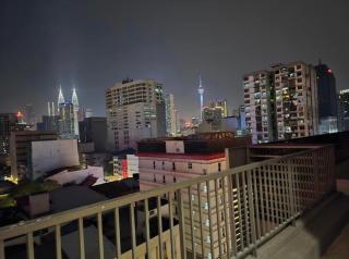 Chamber Queen Residents - 3