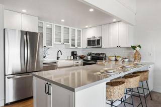 Maalaea Surf A6 · MAS A6 Remodeled Beachfront 2BD w Year Round B - 4