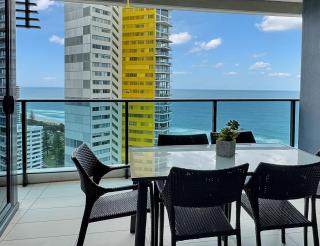 Luxury Oceanview Retreat Oracle Tower 1 Level 24 - 6