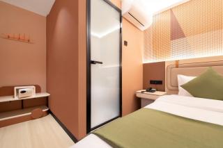 Hotel 165 - Newly Renovated - 4