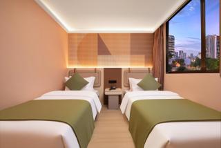 Hotel 165 - Newly Renovated - 1