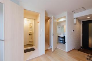 Moonlight 701 - 4-Bedroom Family Suite - 2-Min Walk to Kuromon Market - Near Dotonbori & Glico Sign - 1