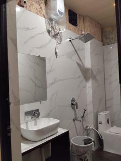 Hotel Vishnu Inn - 0