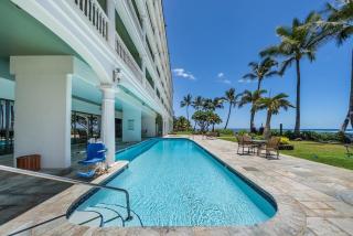 Lahaina Shores 215 · LS 215 Direct Beachfront Views Remodeled St - 2