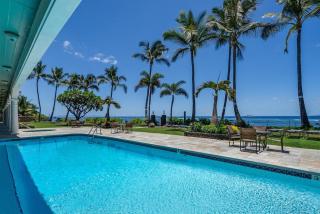 Lahaina Shores 215 · LS 215 Direct Beachfront Views Remodeled St - 1