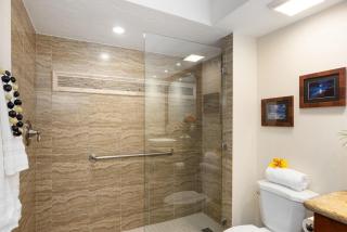 Lahaina Shores 512 · LS 512 Getaway Studio by the Beach Pool Hot - 3